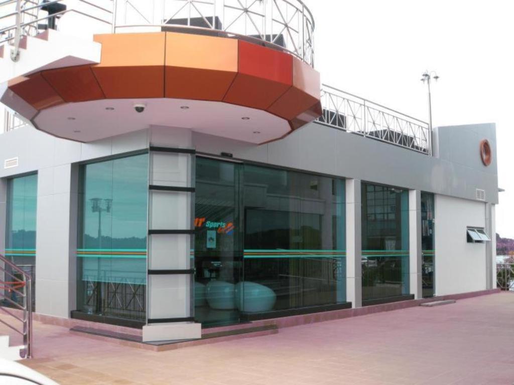 Plaza Sutera Biru Hotel Kuala Belait Zewnętrze zdjęcie