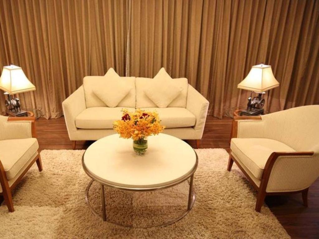 Plaza Sutera Biru Hotel Kuala Belait Zewnętrze zdjęcie