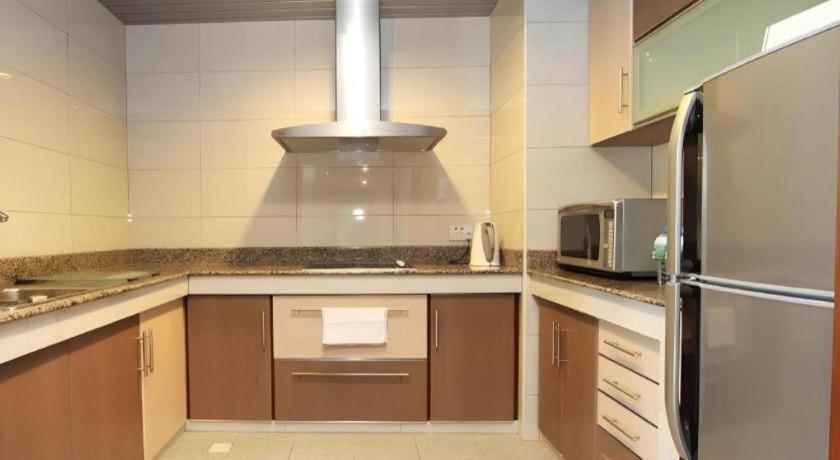 Plaza Sutera Biru Hotel Kuala Belait Zewnętrze zdjęcie